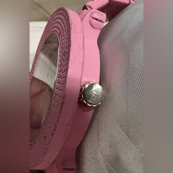 Women’sWatch. Custom Painted S.Steel Band. Genuine Diamonds On Case